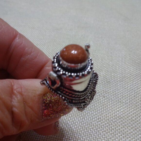 Unique GOLD SUNSTONE POISON BOX Handmade Sterling Ring Size 8.25 #55C - Picture 4 of 4